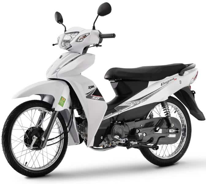 Xe máy SYM Elegant Sport 50cc màu trắng, hình ảnh rõ nét.