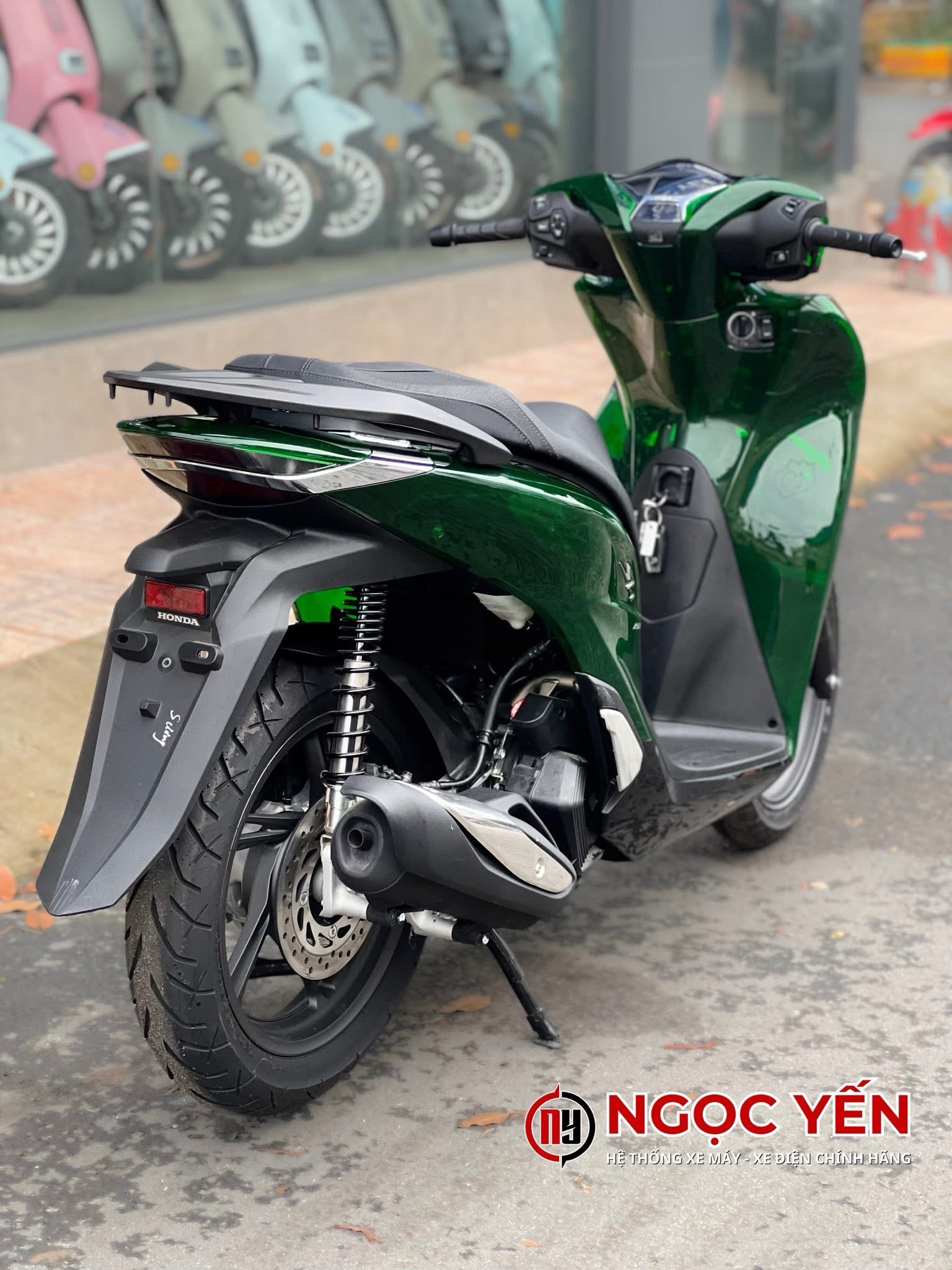 Xe máy Honda SH 160i - Ảnh 19