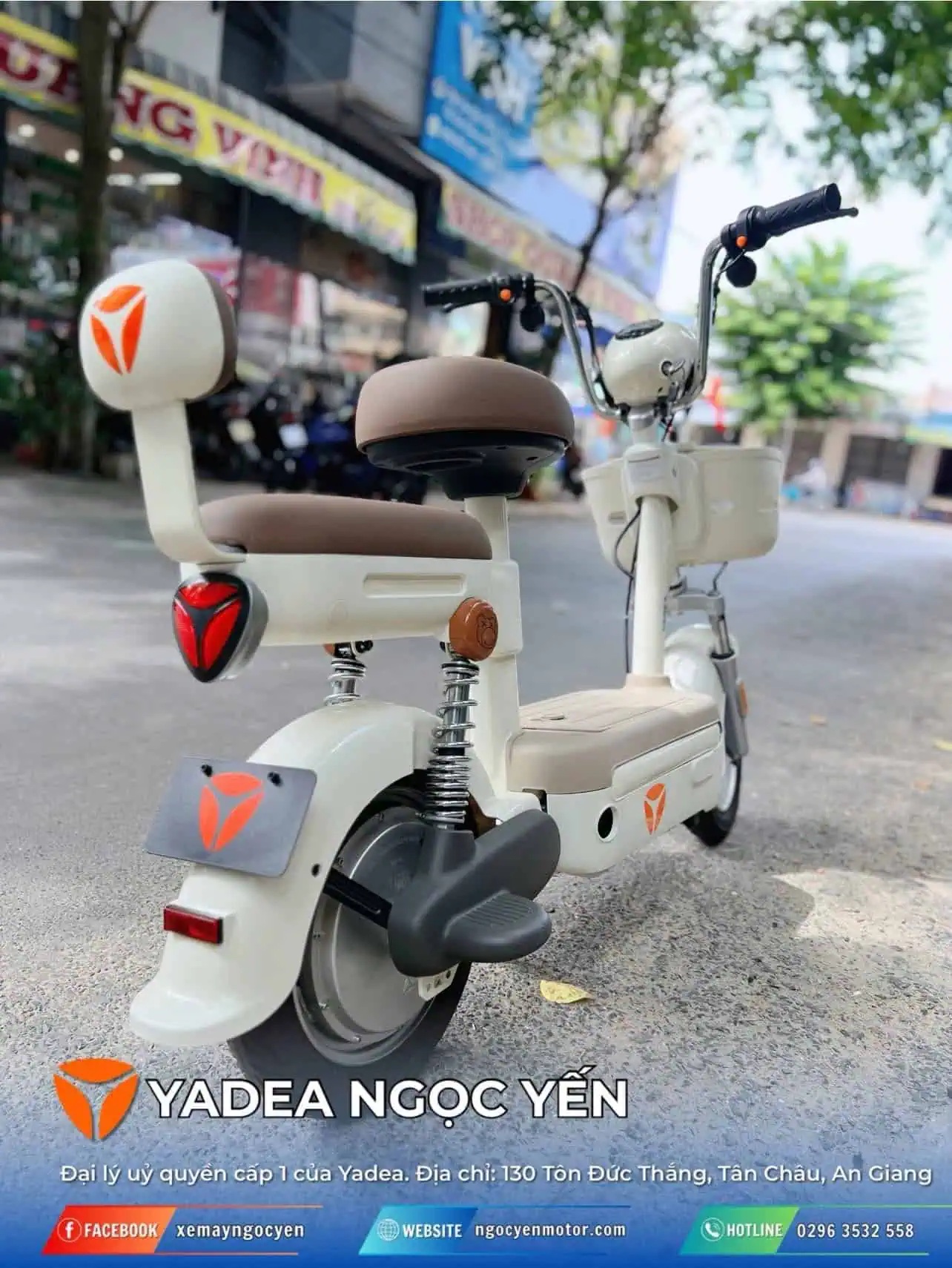 Xe đạp điện Yadea iFUN màu trắng, phù hợp cho trẻ nhỏ, thiết kế an toàn, tiện lợi.