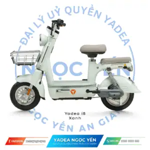 Xe đạp điện Yadea i8 màu xanh, thiết kế nhỏ gọn phù hợp di chuyển trong thành phố.
