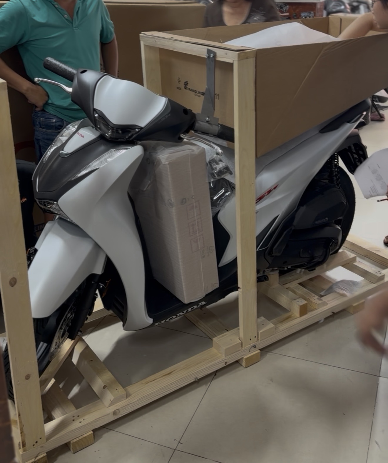 Xe máy Honda SH 150i Made in Italy Nhập Khẩu (SH Ý) - Ảnh 6