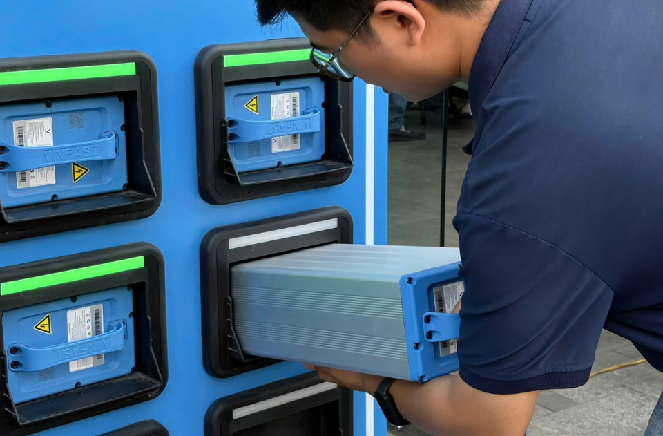 Xe điện VinFast Evo (Evo Max đổi pin) - Ảnh 12